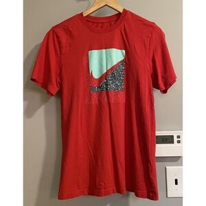 Nike Shirt Tee Center Graphic Swoosh Logo Crew Neck‎ Short Sleeve Athletic Small